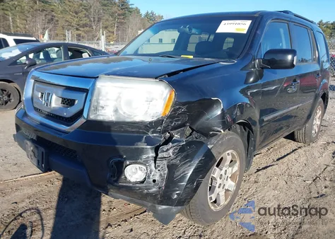 2010 Honda Pilot Touring из США, поврежденный, VIN 5FNYF4H82AB038464